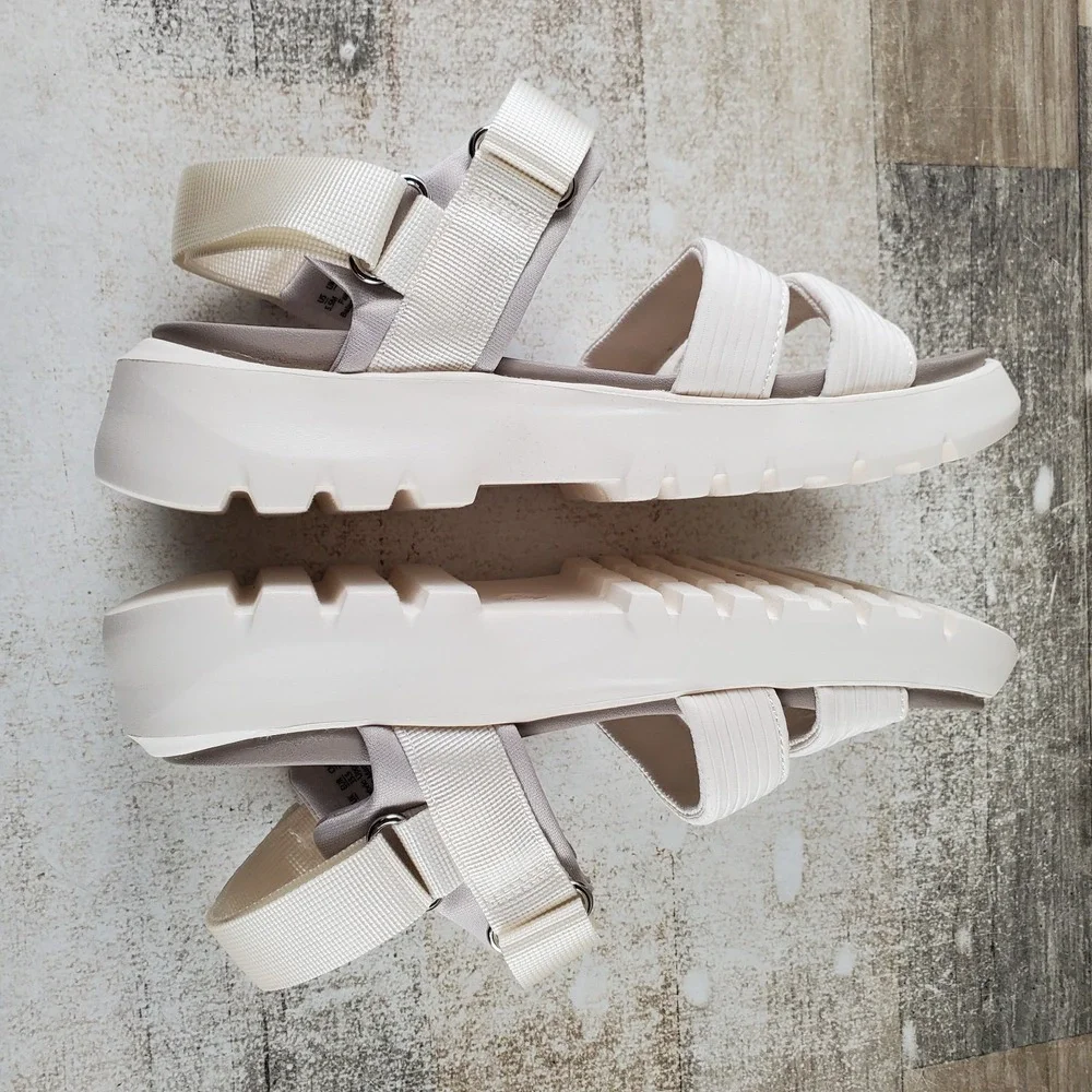 Ryka Beyond Womens Sandal Sz 5.5 M Gardenia White Slingback Hook & Loop Open Toe